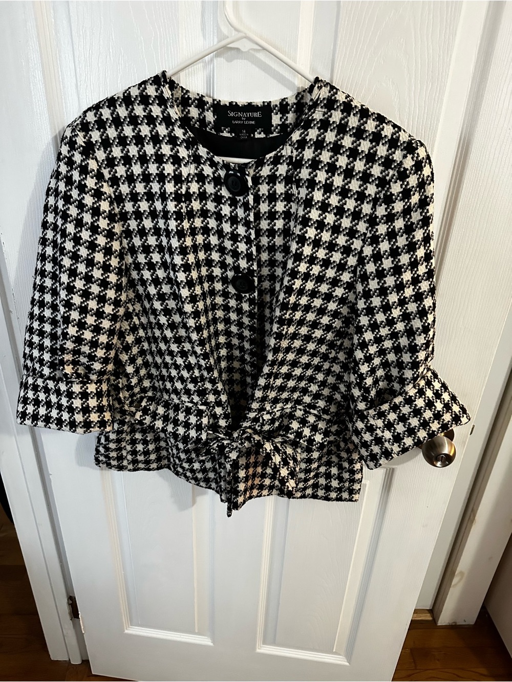Signature Studio Black and White Houndstooth Peplum Jacket